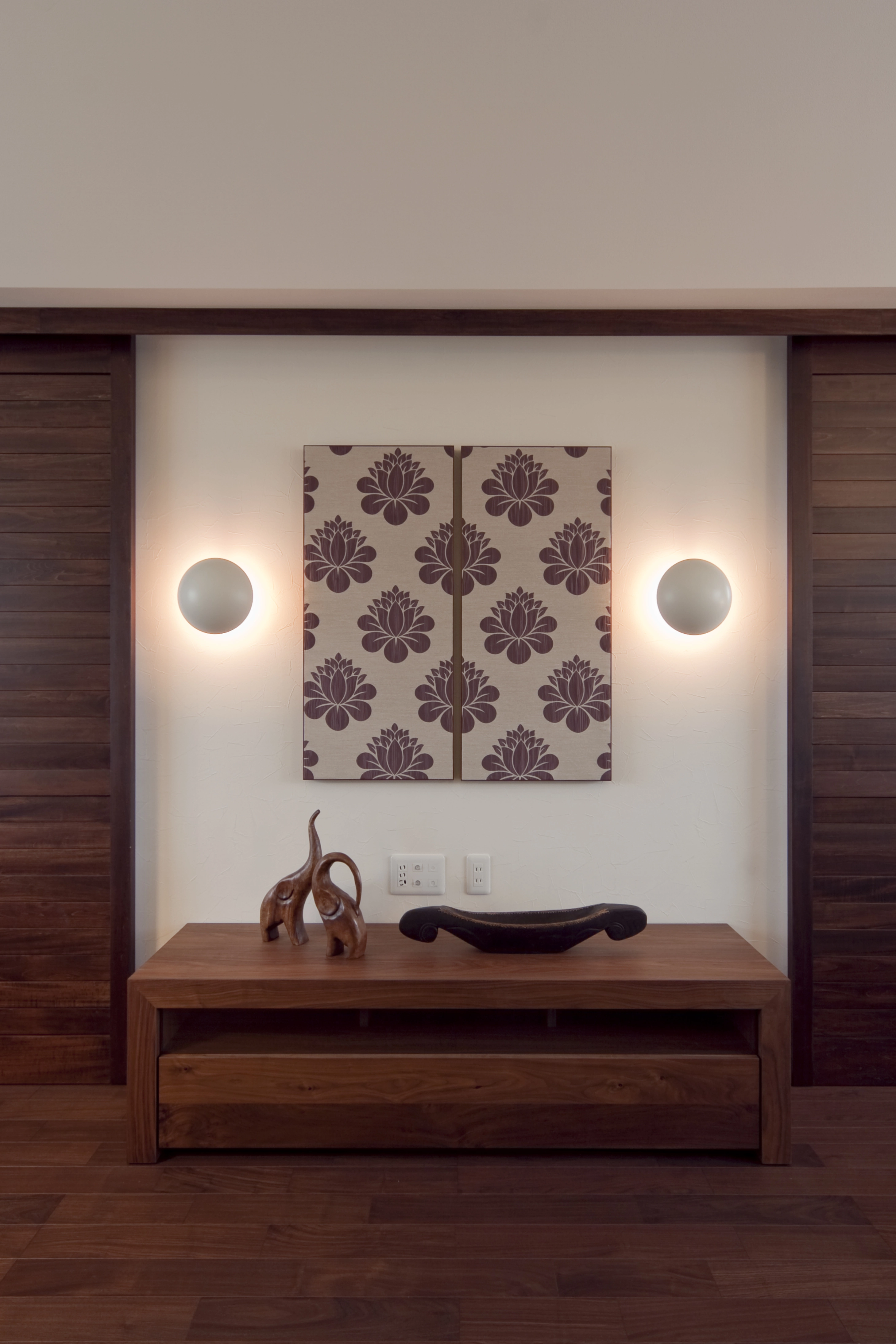 PH Hat Wall Lamp by Poul Henningsen | Louis Poulsen