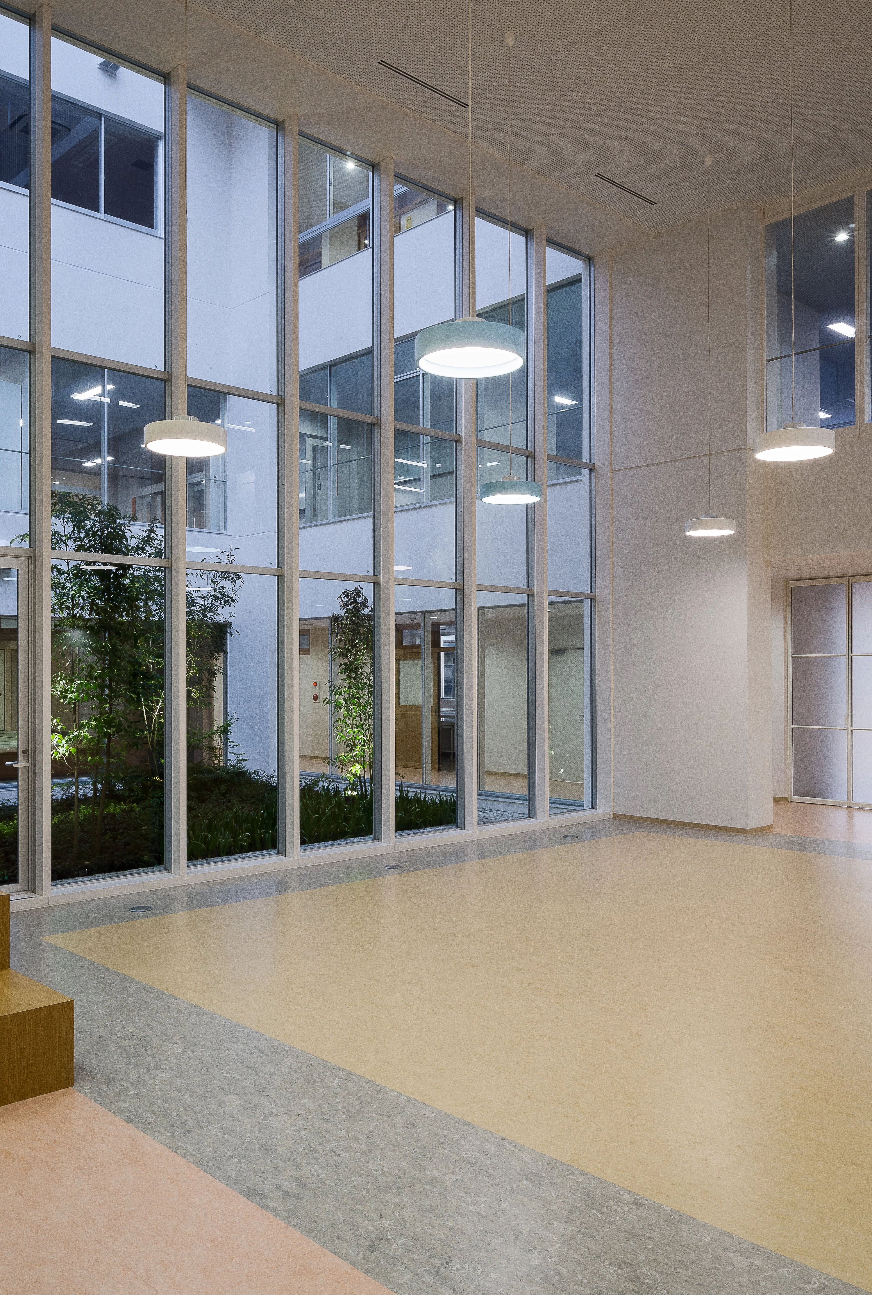 LP Slim Round Pendant Light | Louis Poulsen