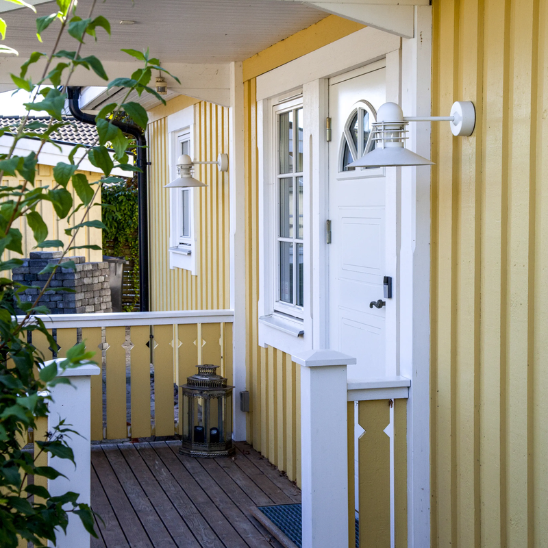 Nyhavn Outdoor Wall Lamp