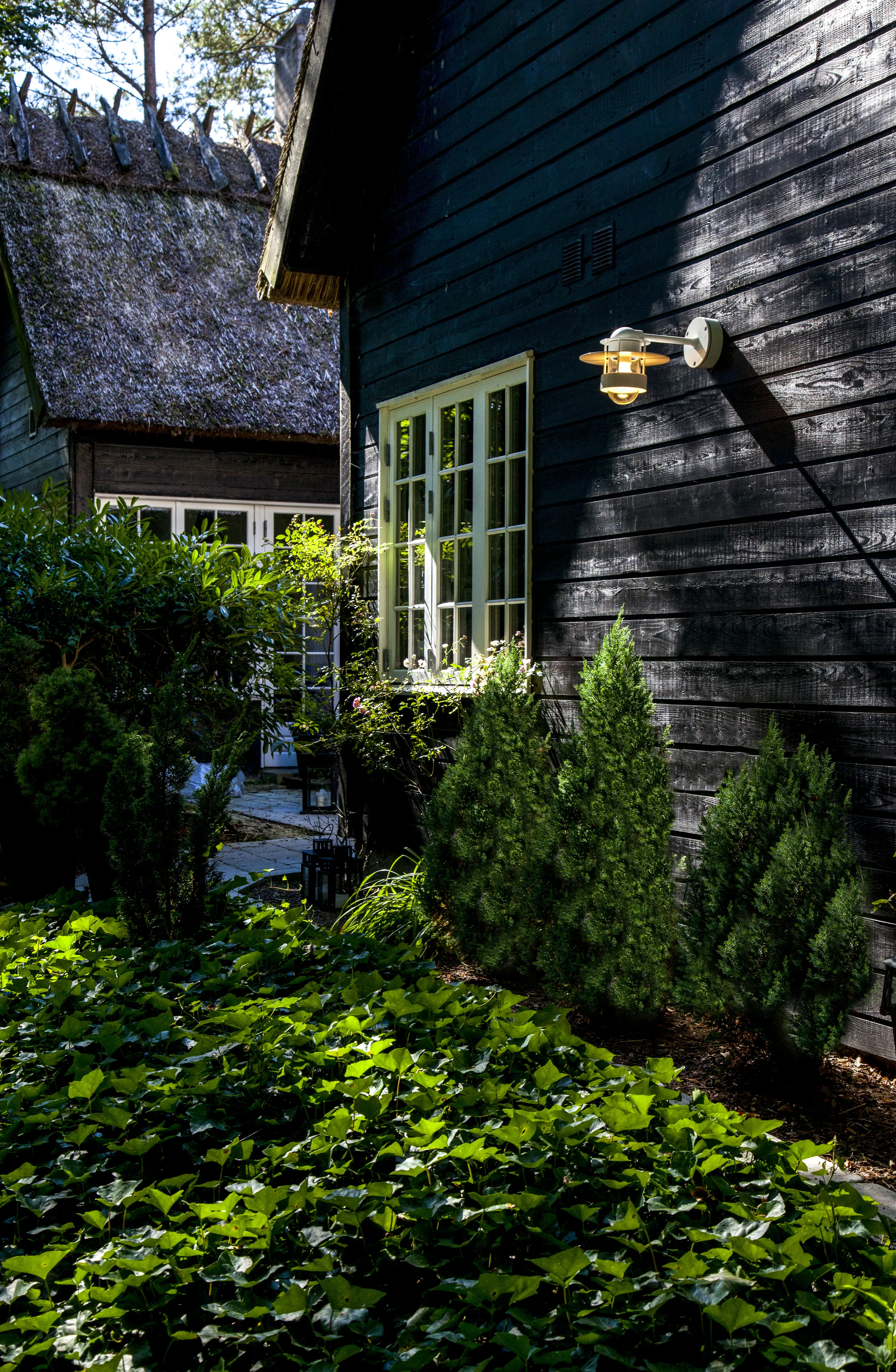 Albertslund Outdoor Wall Lamp