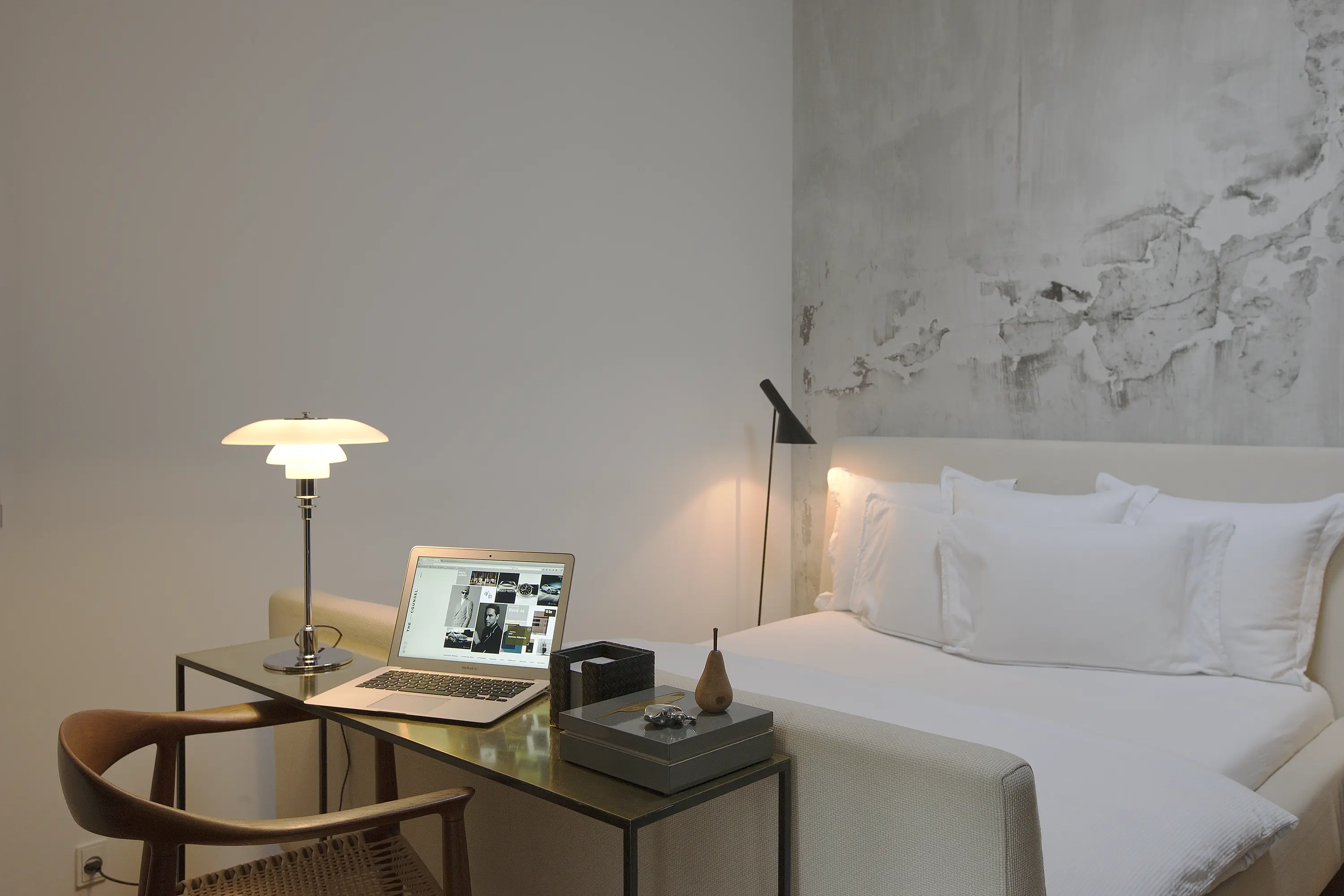 PH 3/2 Table Lamp