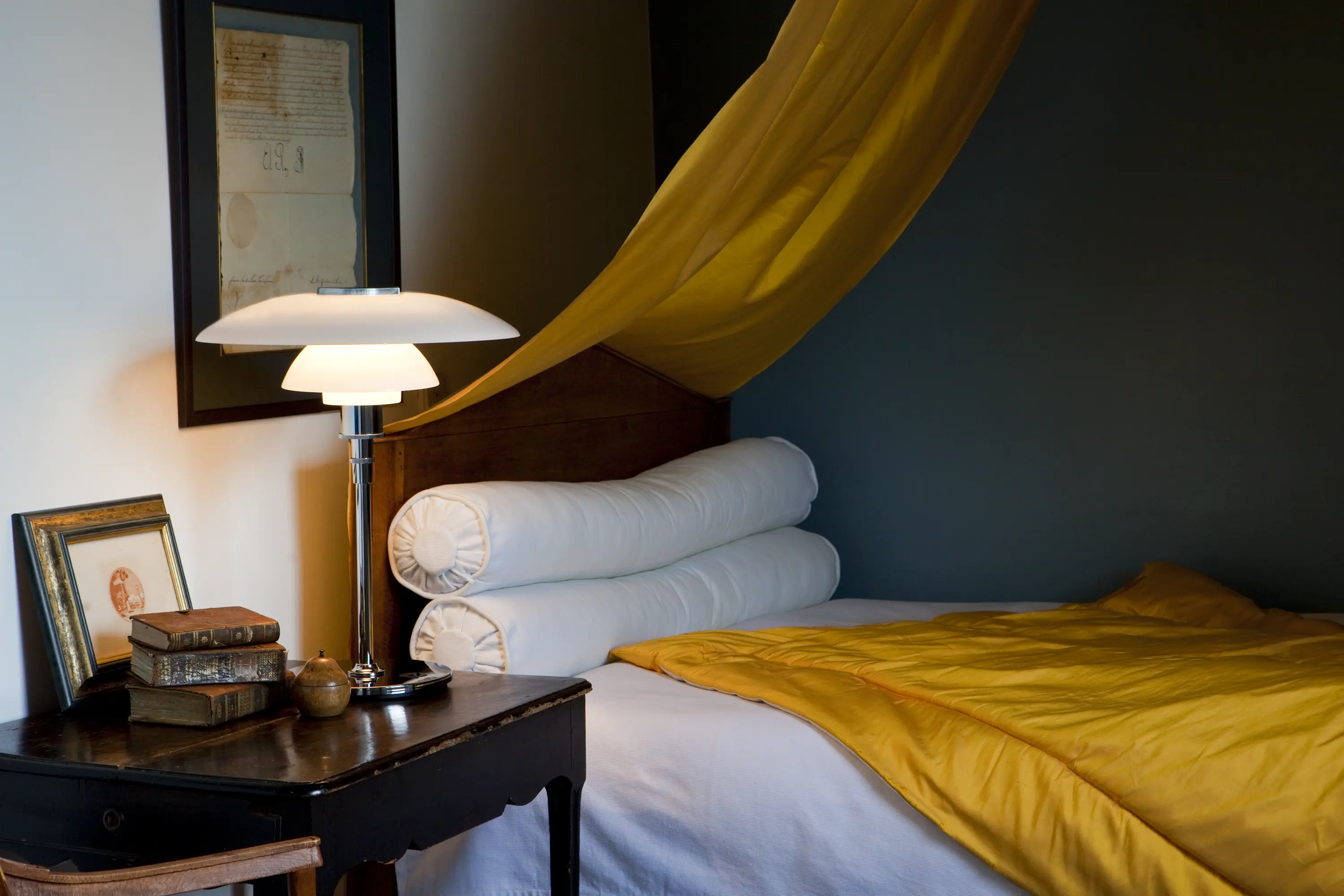 PH 4½-3½ Table Lamp