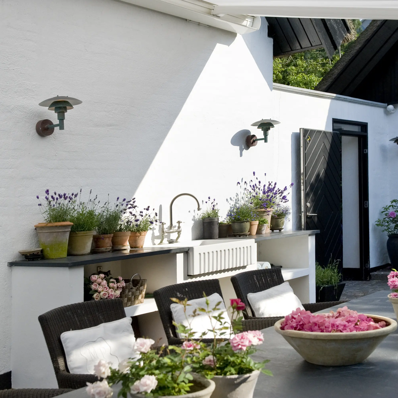 PH 3-2½ Outdoor Wall Lamp