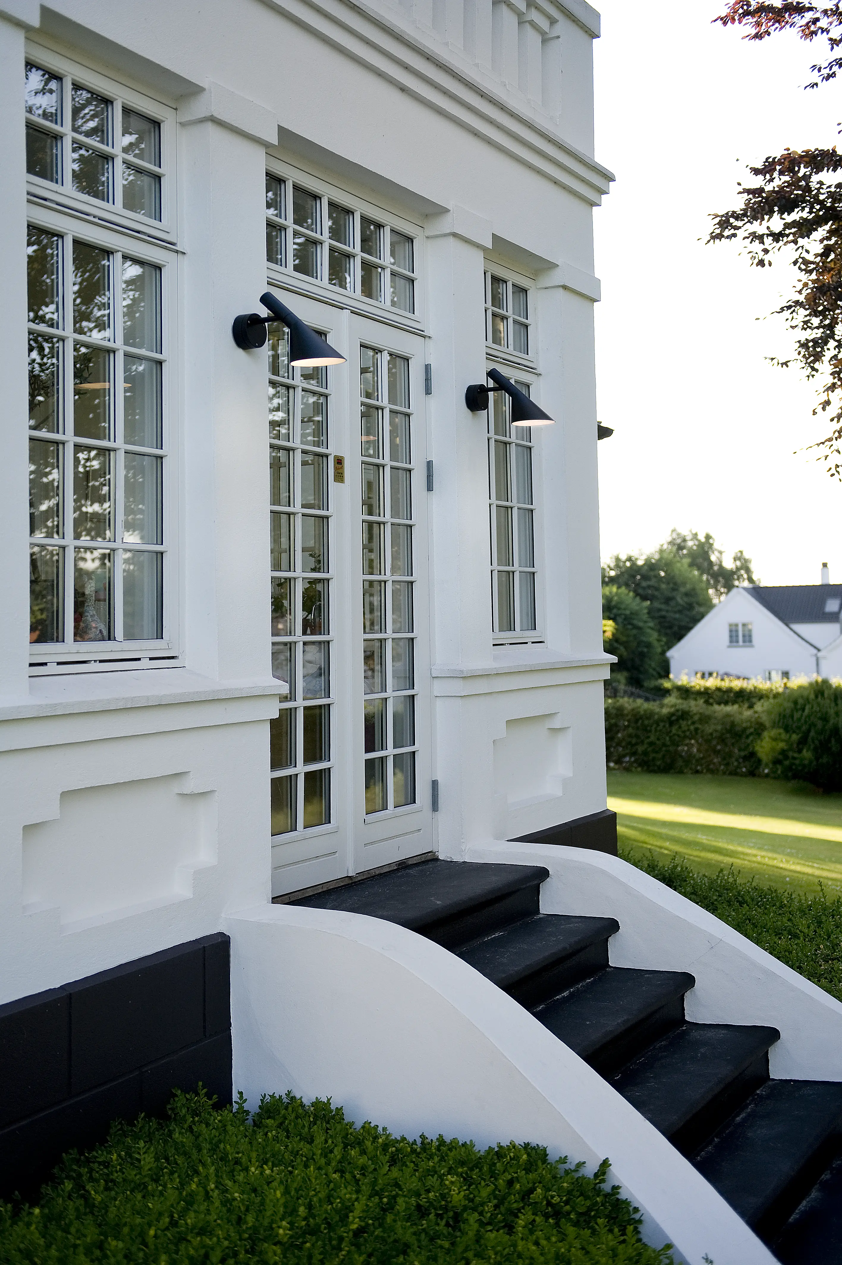 AJ 50 Outdoor Wall Lamp