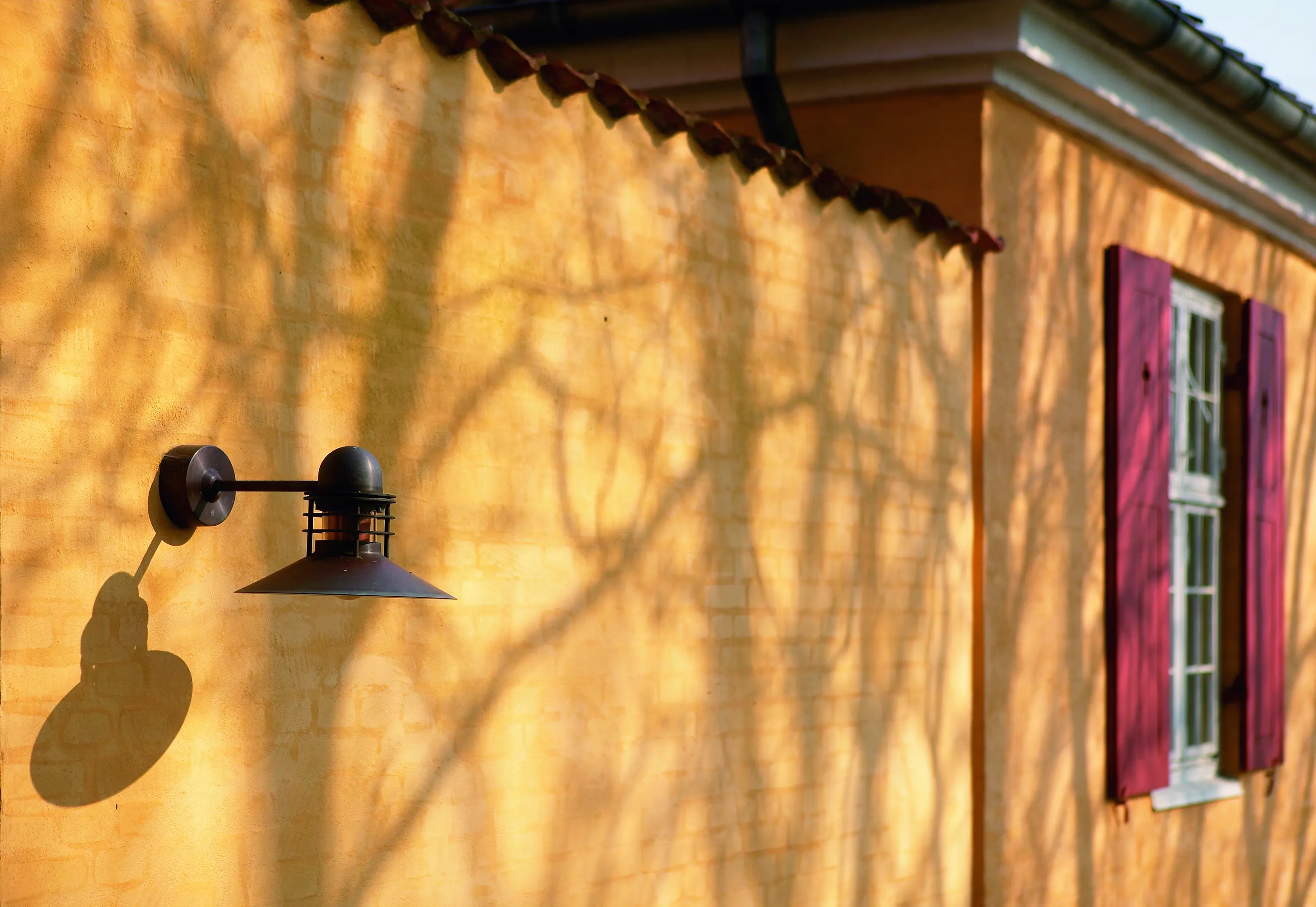 Nyhavn Outdoor Wall Lamp by Louis Poulsen, image 3