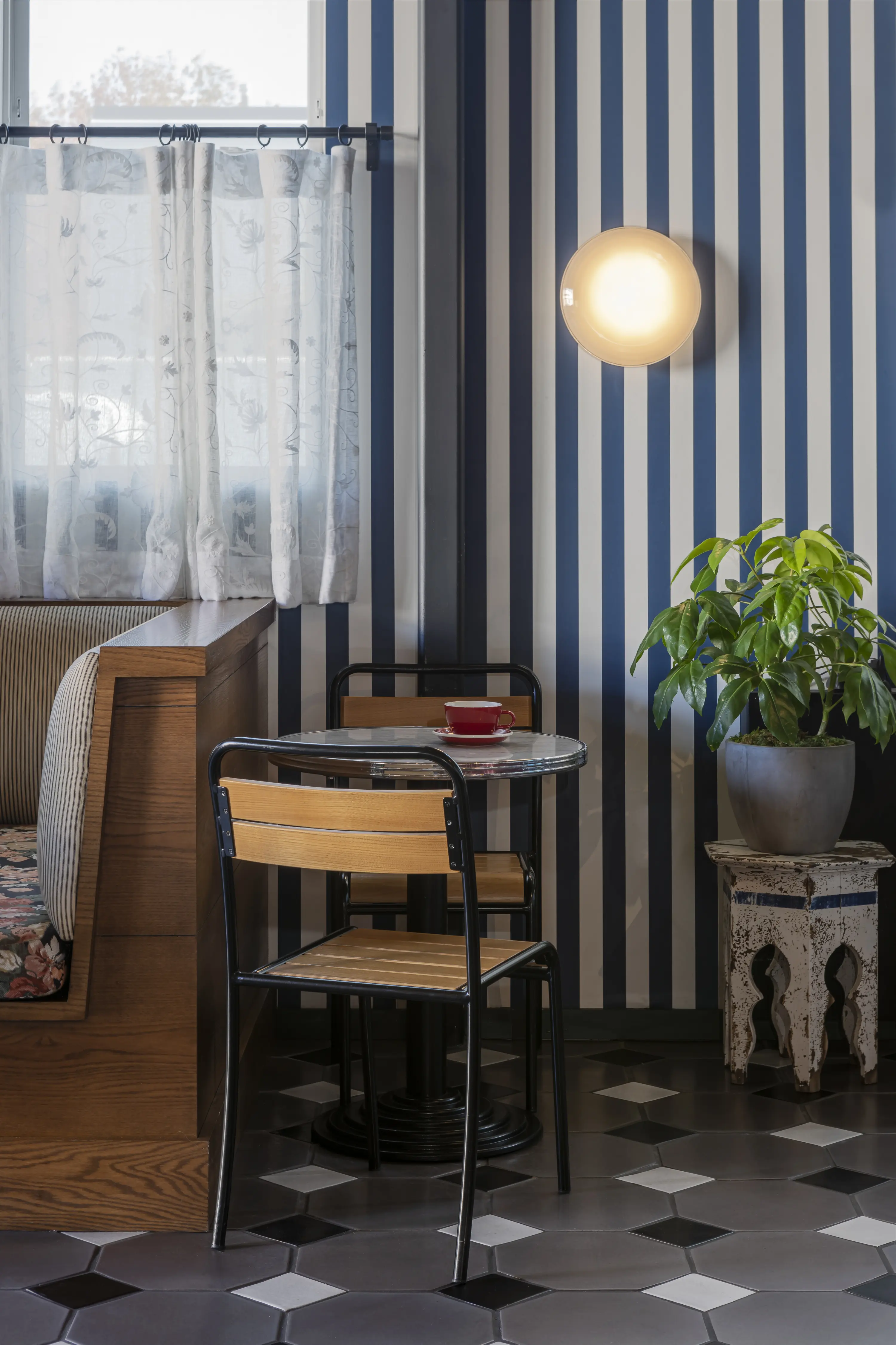 Ripls Ceiling/Wall Lamp