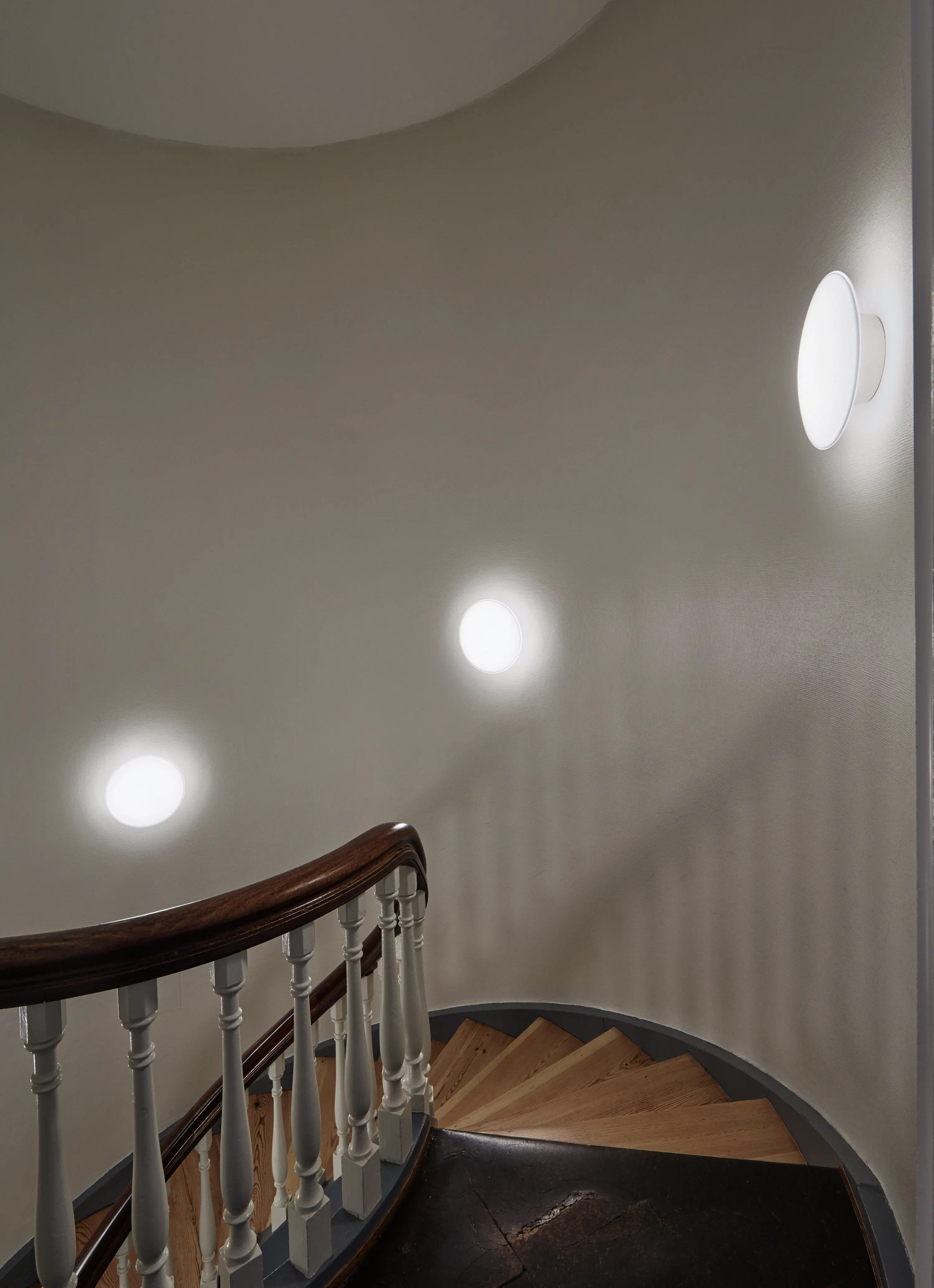 AJ Eklipta Wall Lamp