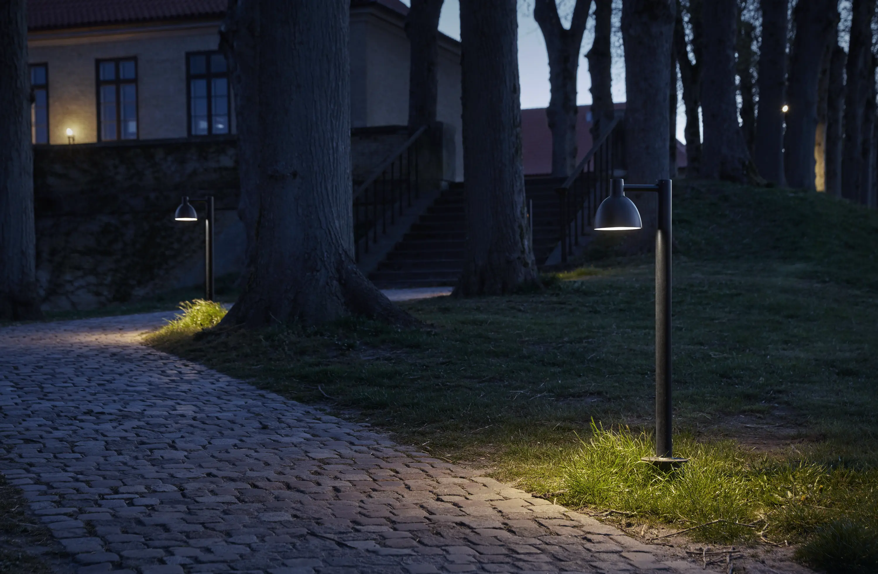 Toldbod 155 Bollard for Outdoor Lighting | Louis Poulsen