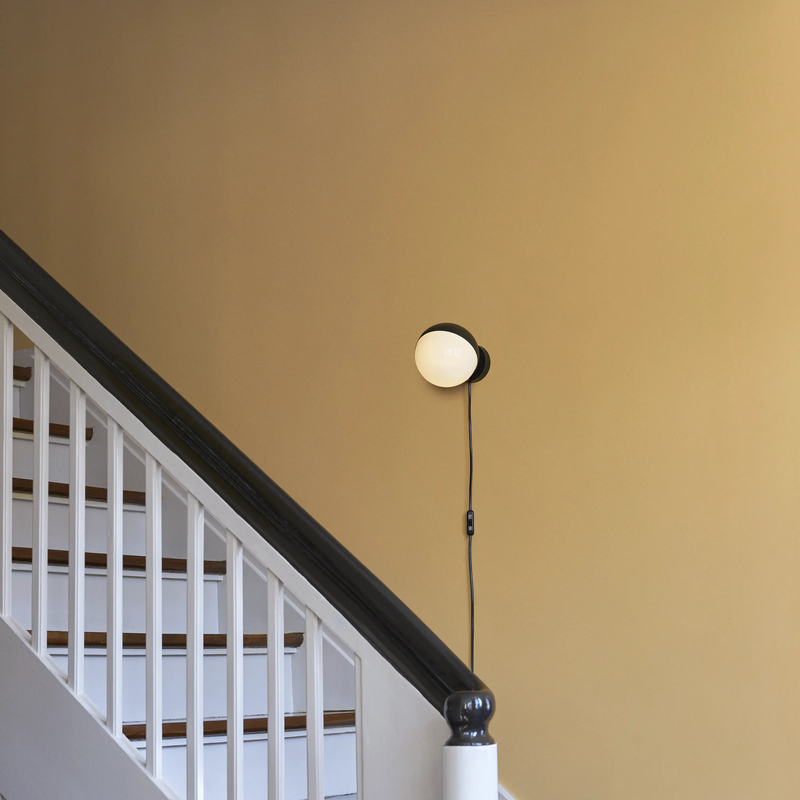 VL Studio Wall Lamp