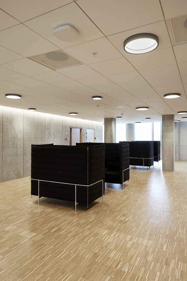 LP Circle Semi Recessed