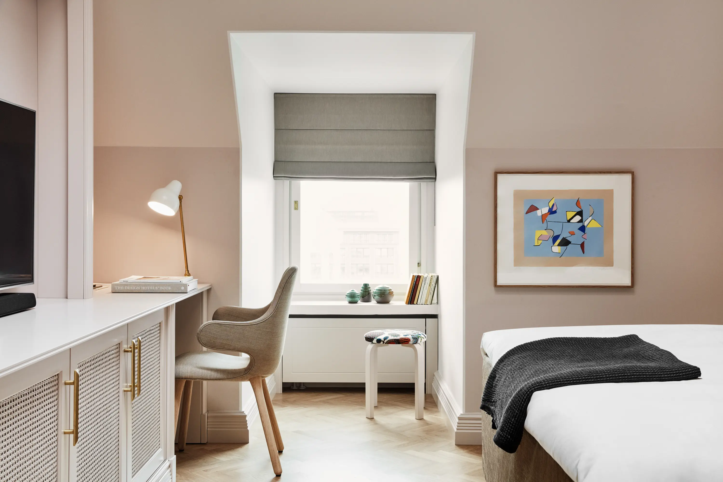 VL 38 Table Lamp