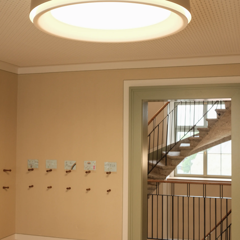 LP Grand Surface Mounted