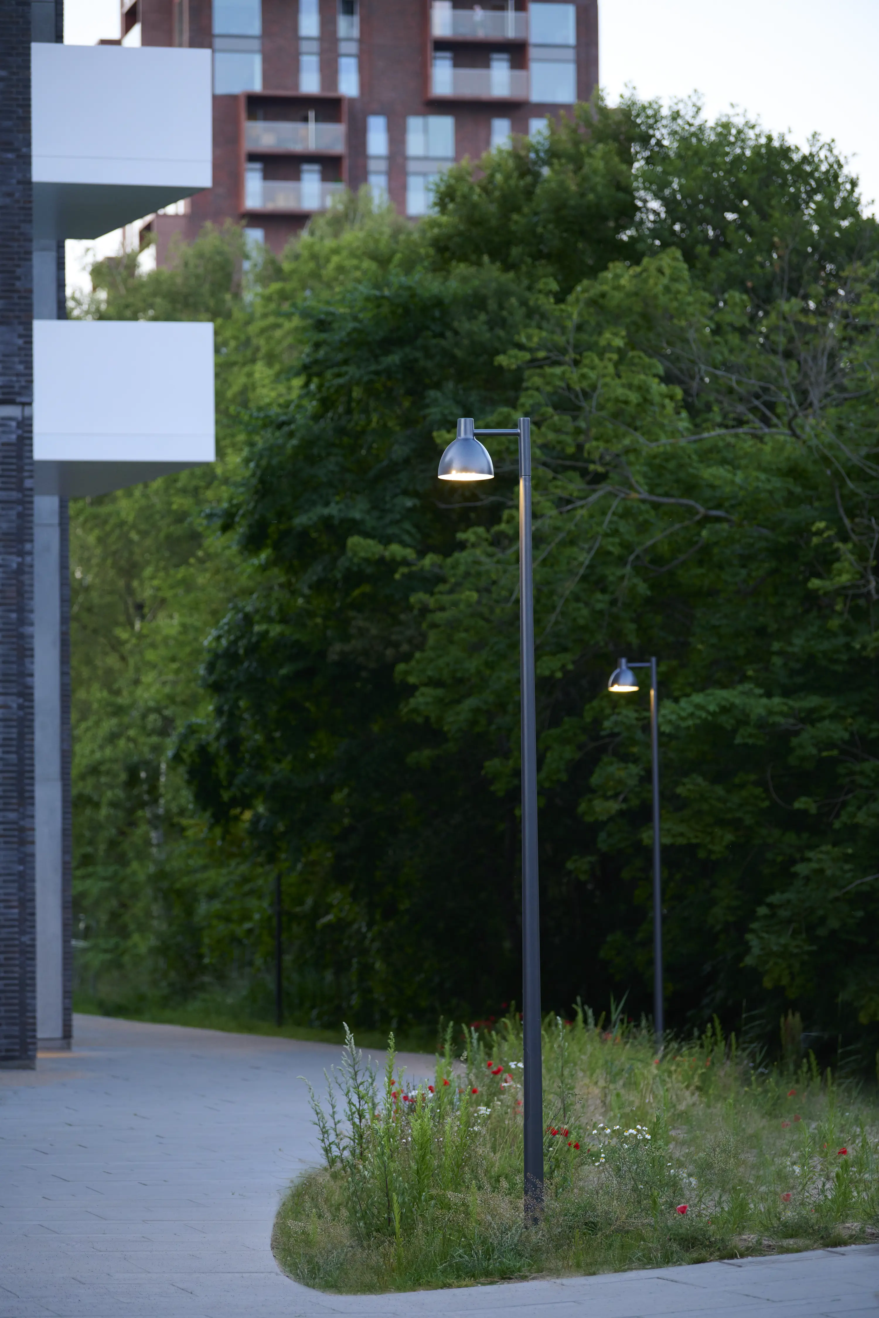 Toldbod 290 Post | Louis Poulsen A/S | Louis Poulsen