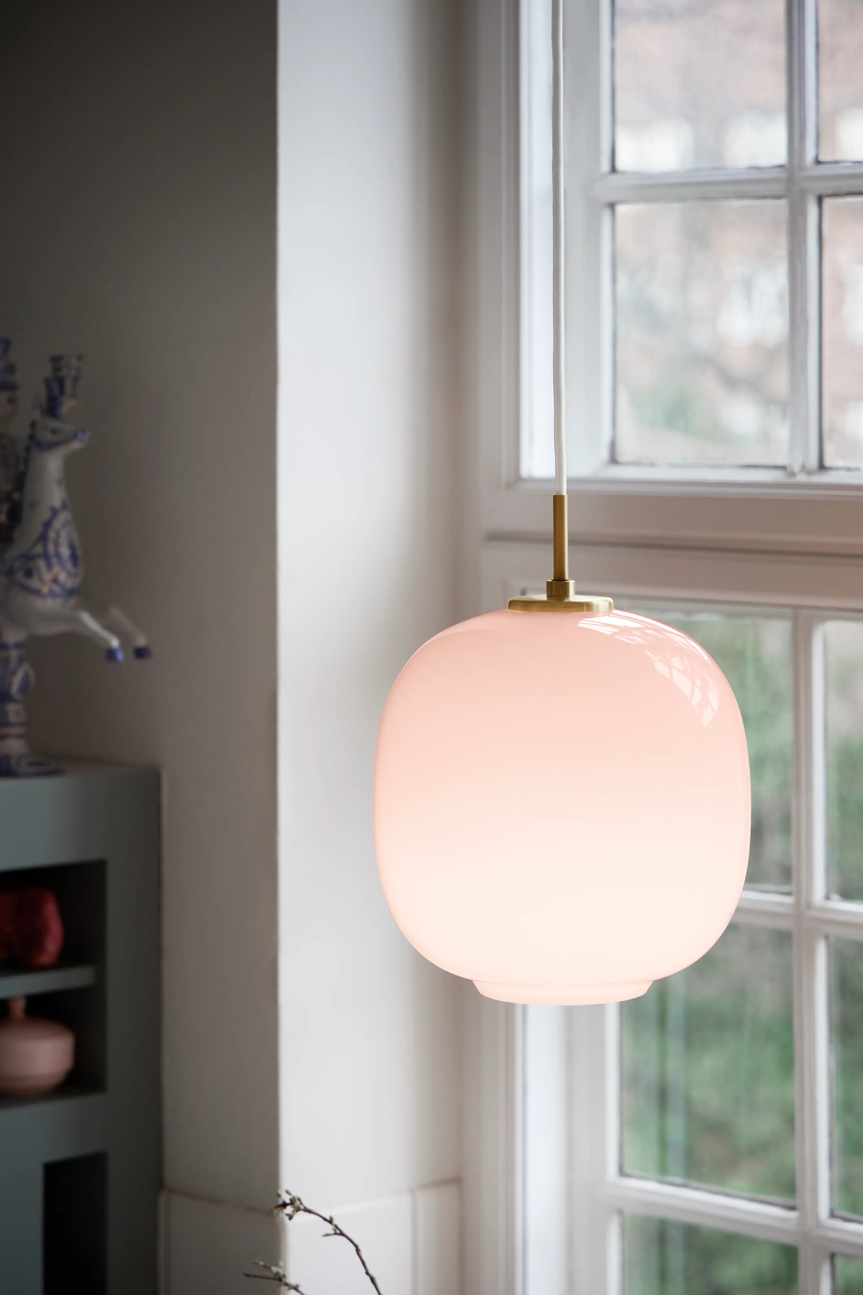 VL 45 Pale Rose Pendant | Danish Design | Louis Poulsen VL 45 Pale Rose Pendant | Danish Design | Louis Poulsen
