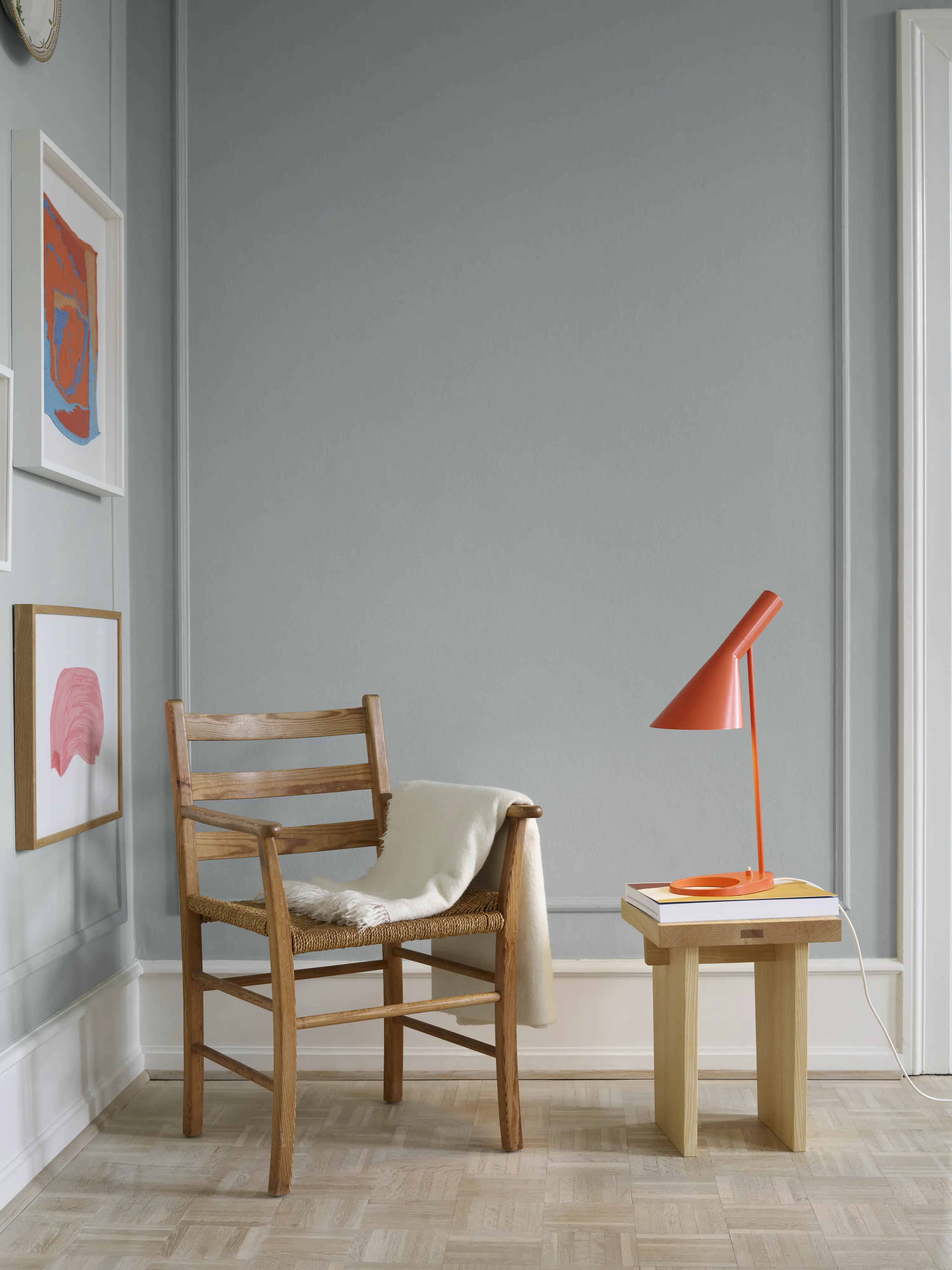 AJ Table Lamp | A Design Icon by Arne Jacobsen | Louis Poulsen