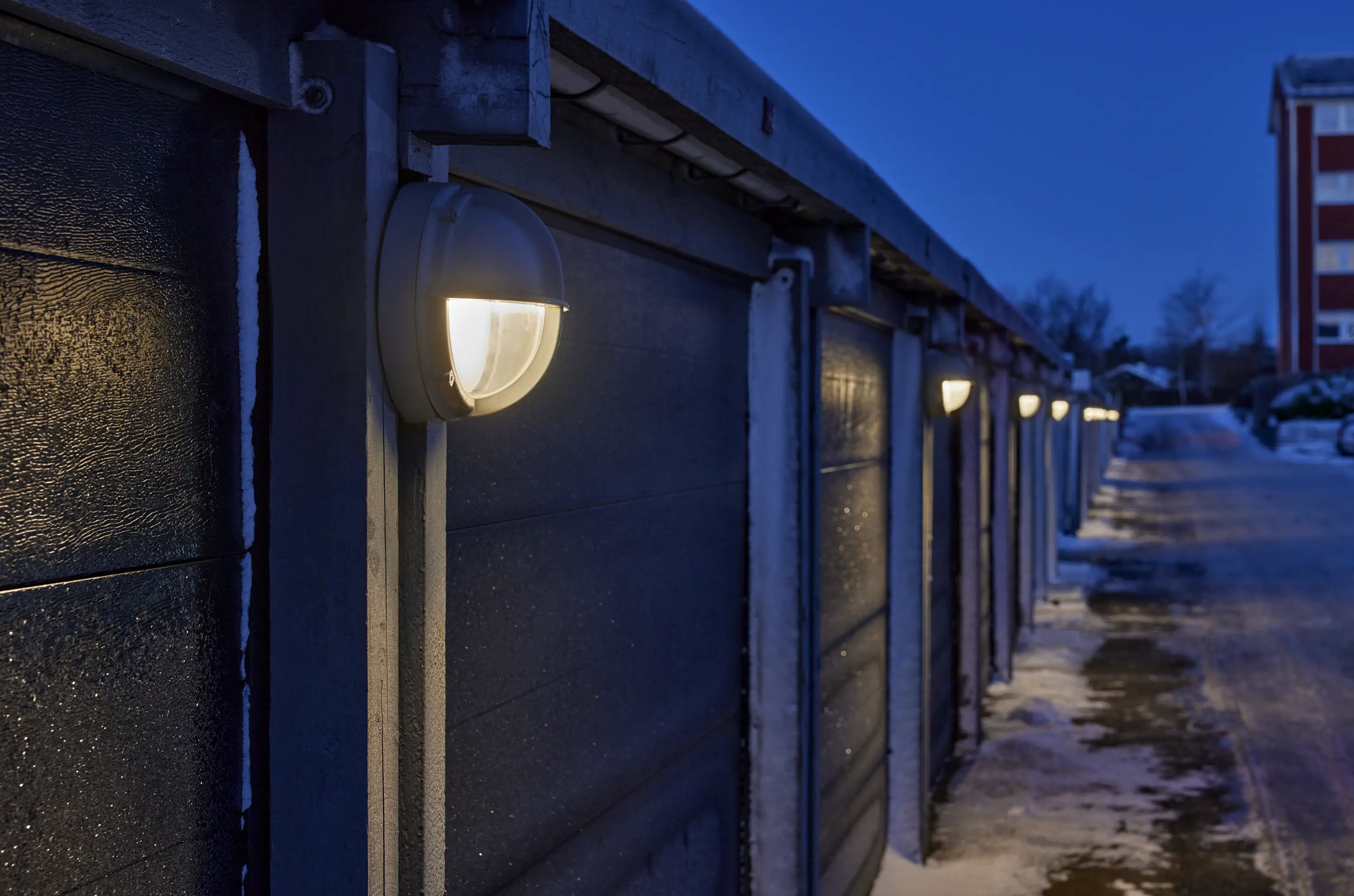 Skot Wall Lamp