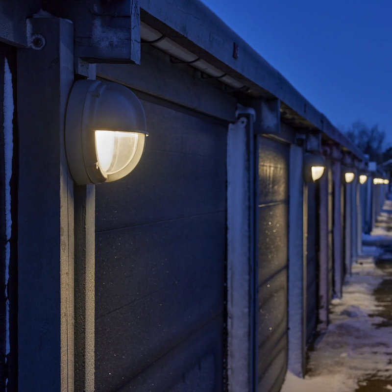 Skot Wall Lamp