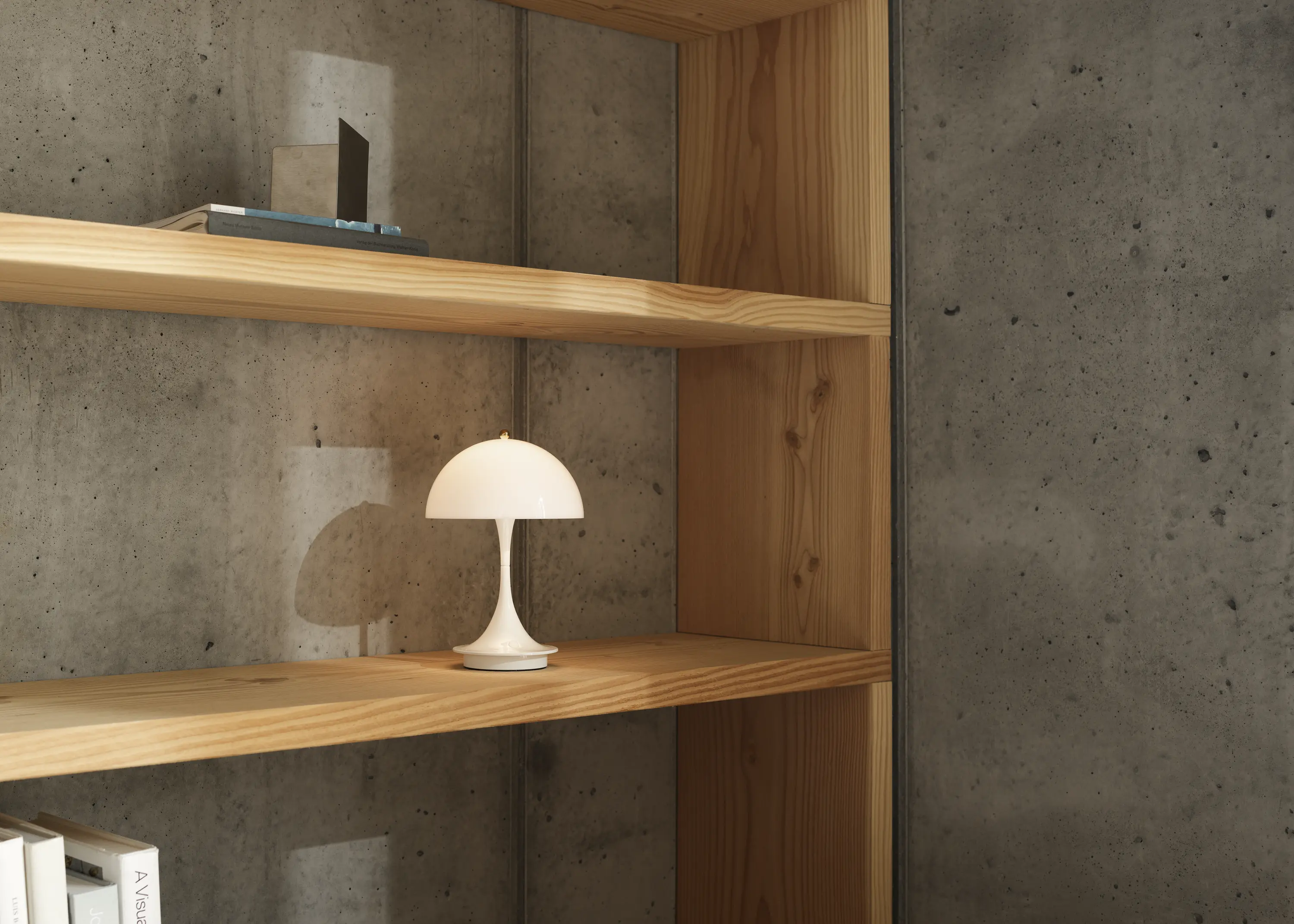Panthella 160 Portable Lamp Anniversary Edition