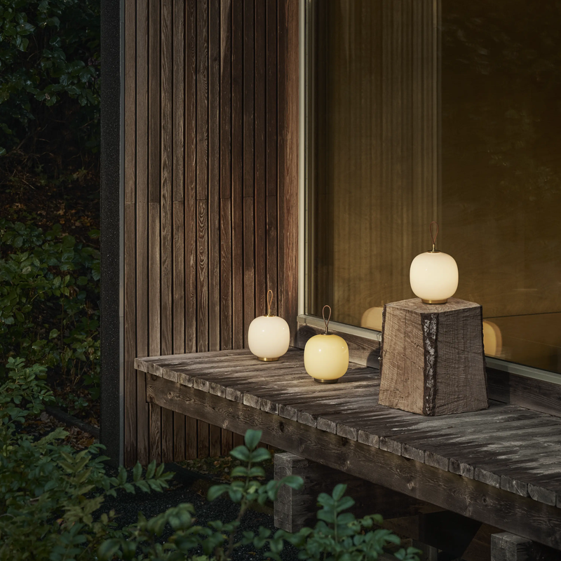 VL 45 Radiohus Portable Lamp