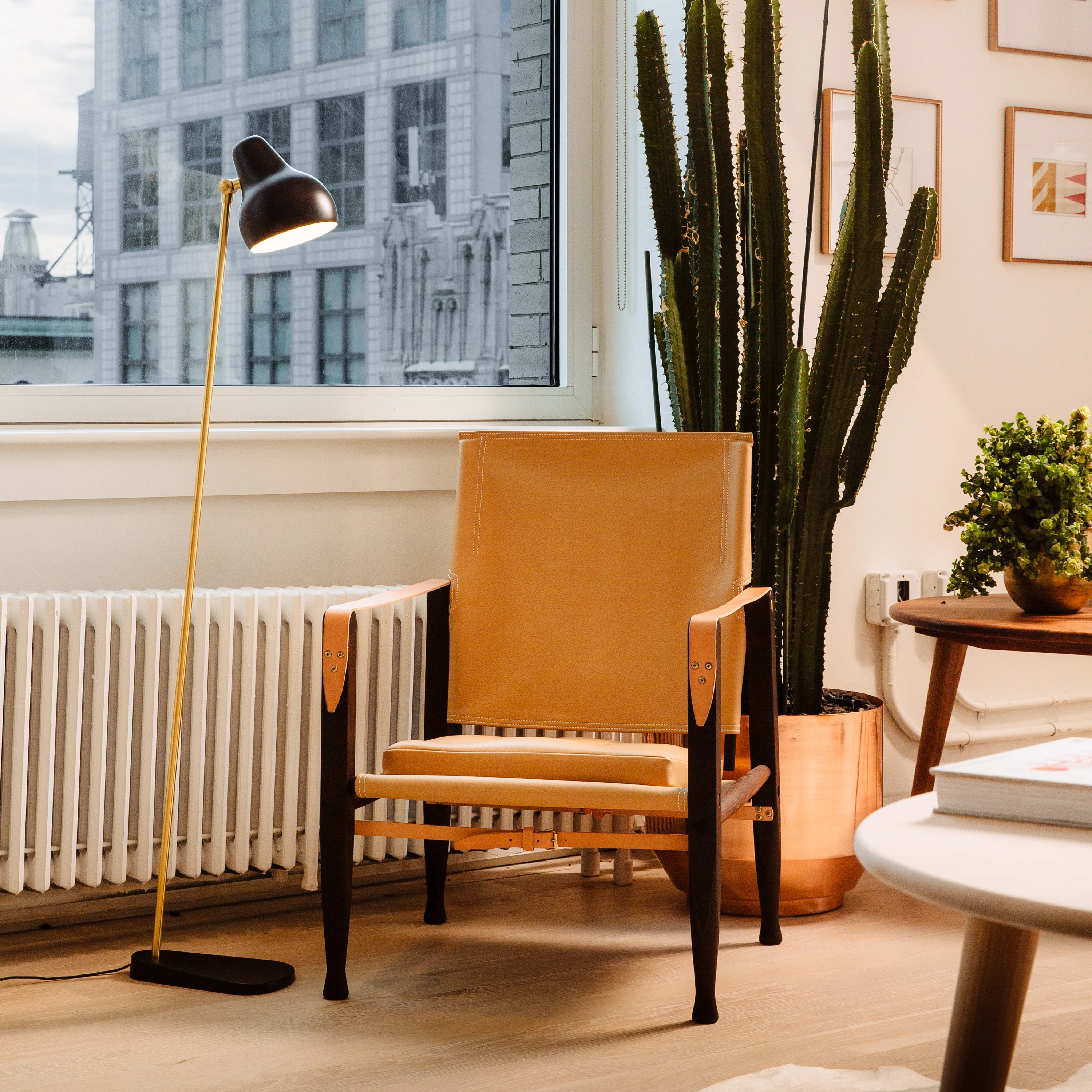 VL 38 Floor Lamp by Vilhelm Lauritzen | Louis Poulsen