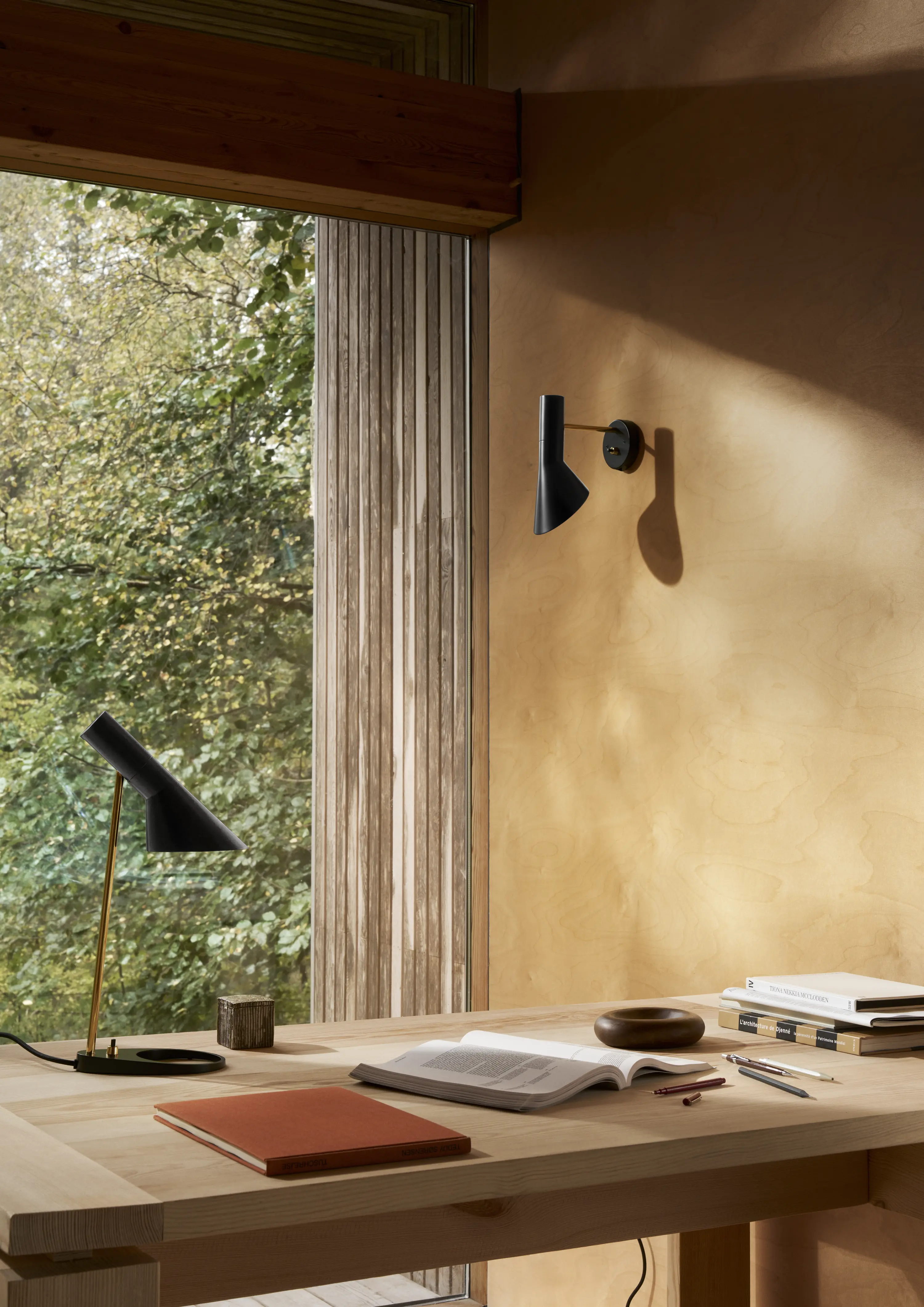 Arne Jacobsen Lamps for Modern Spaces | Louis Poulsen