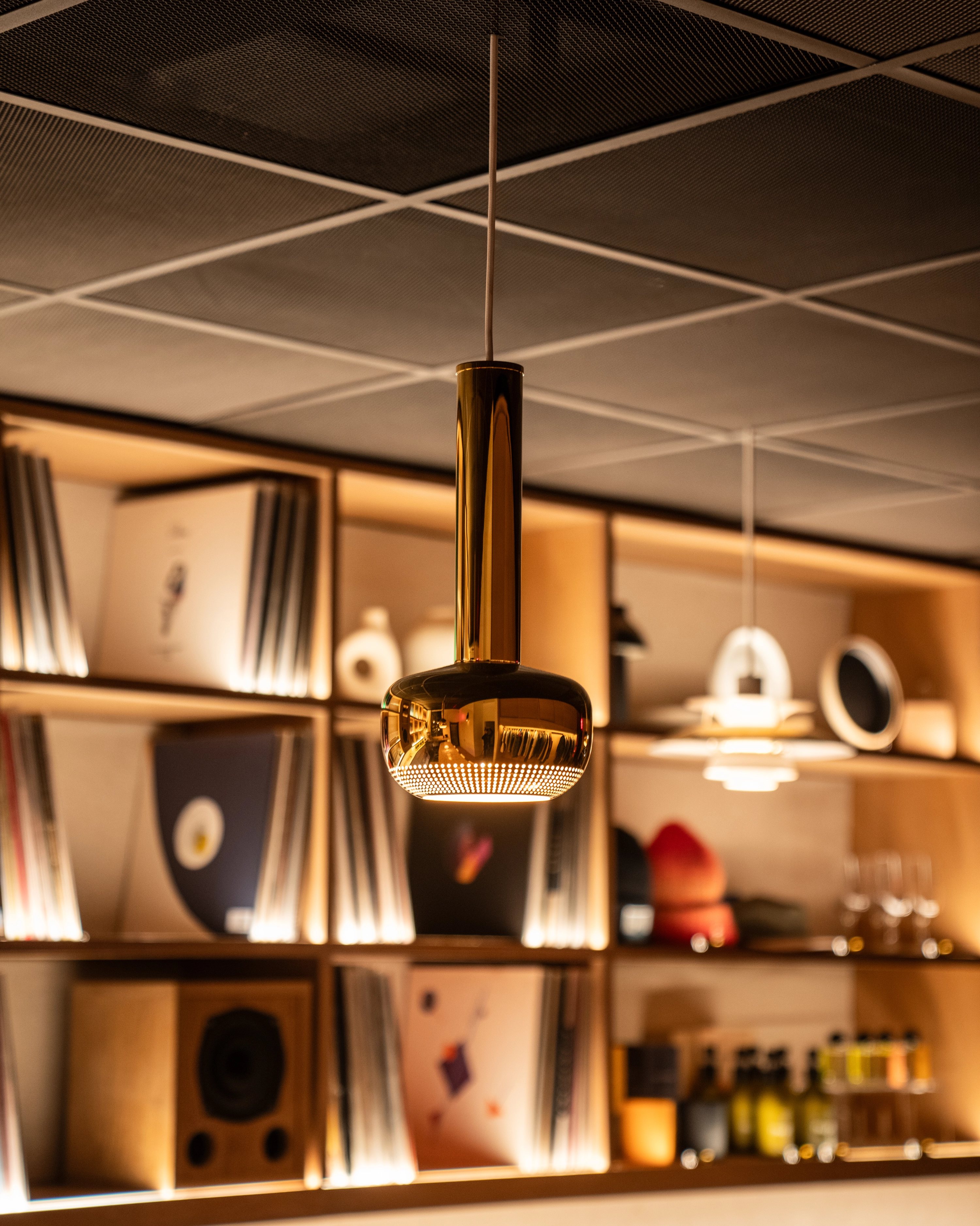 Vilhelm Lauritzen lamps | Designers | Explore | Louis Poulsen