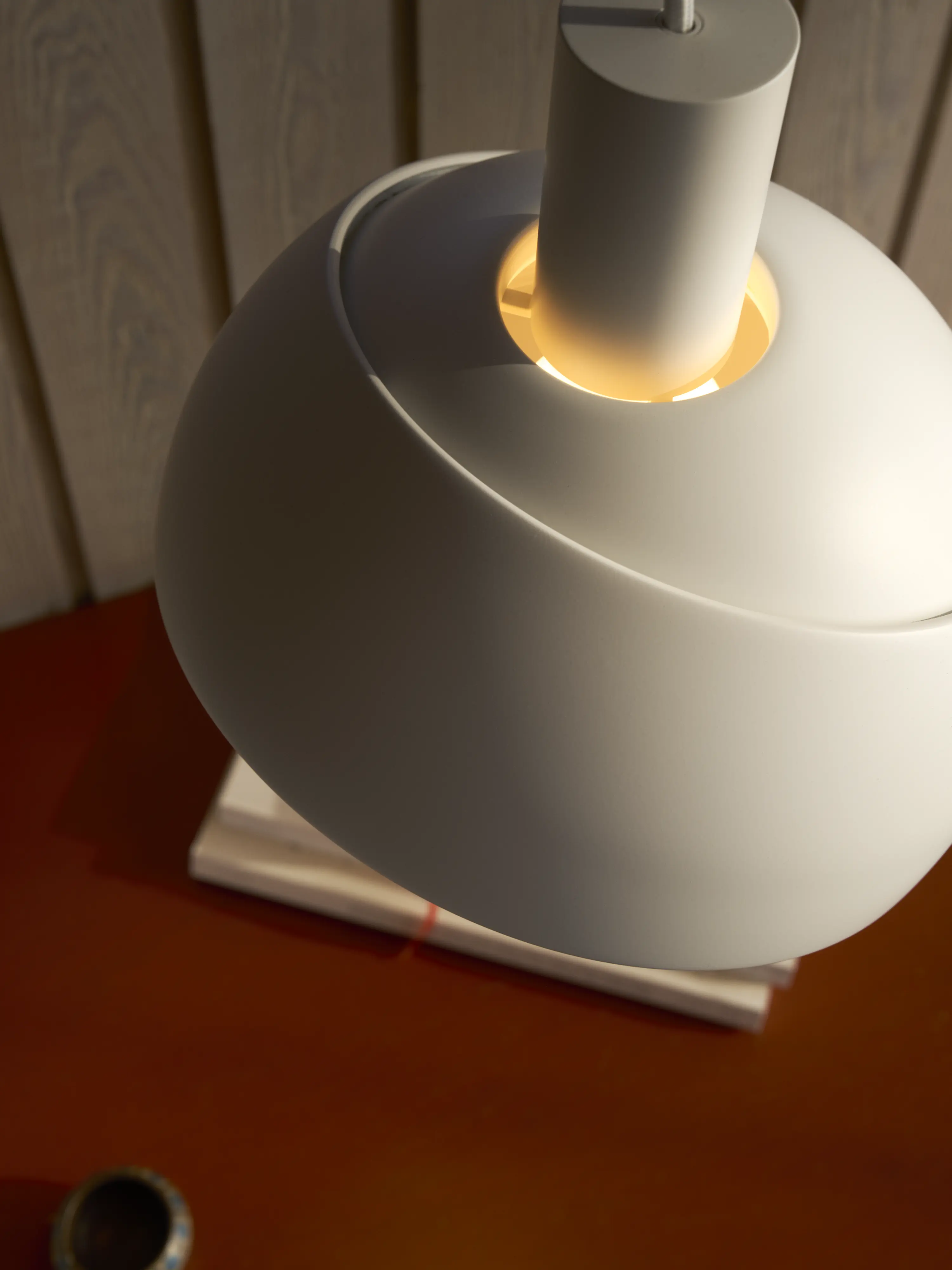 FJ Elements Table Lamp