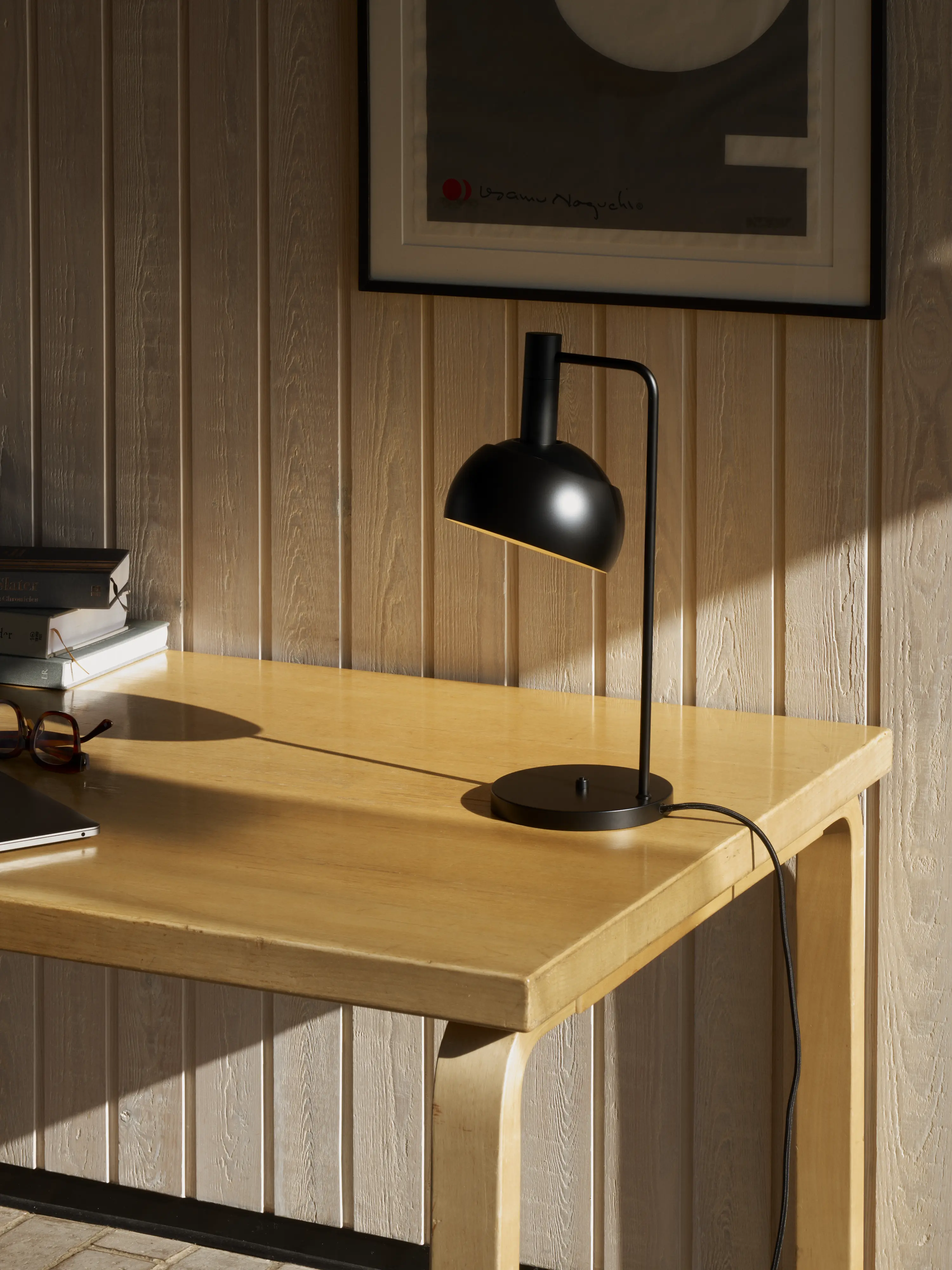 FJ Elements Table Lamp | Finn Juhl | Louis Poulsen