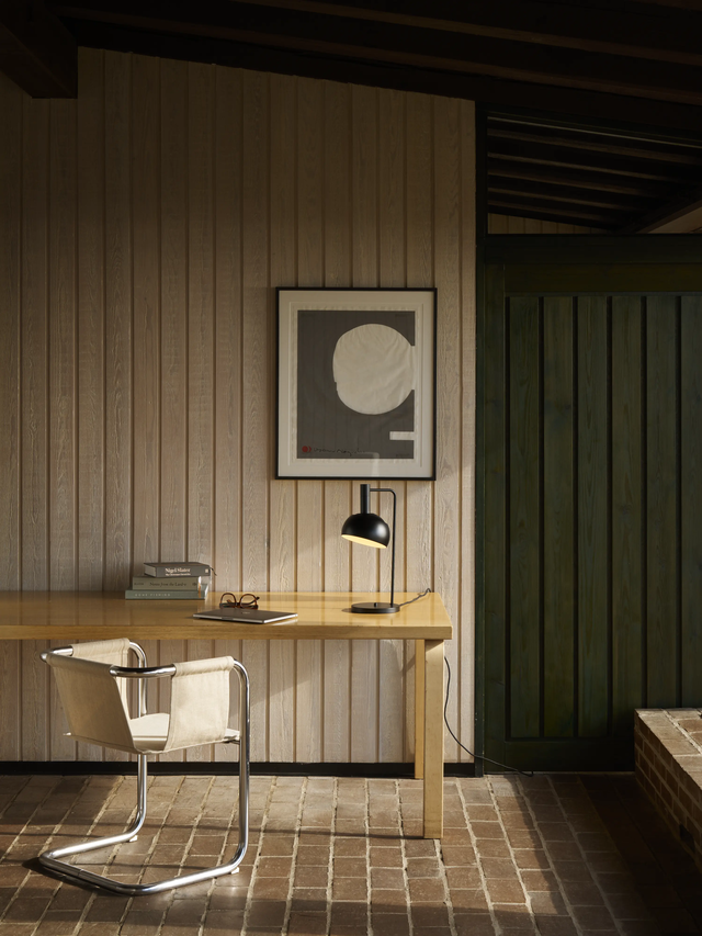 FJ Elements Table Lamp