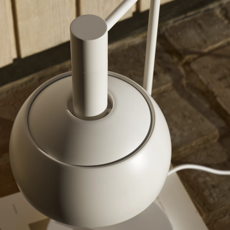 FJ Elements Table Lamp