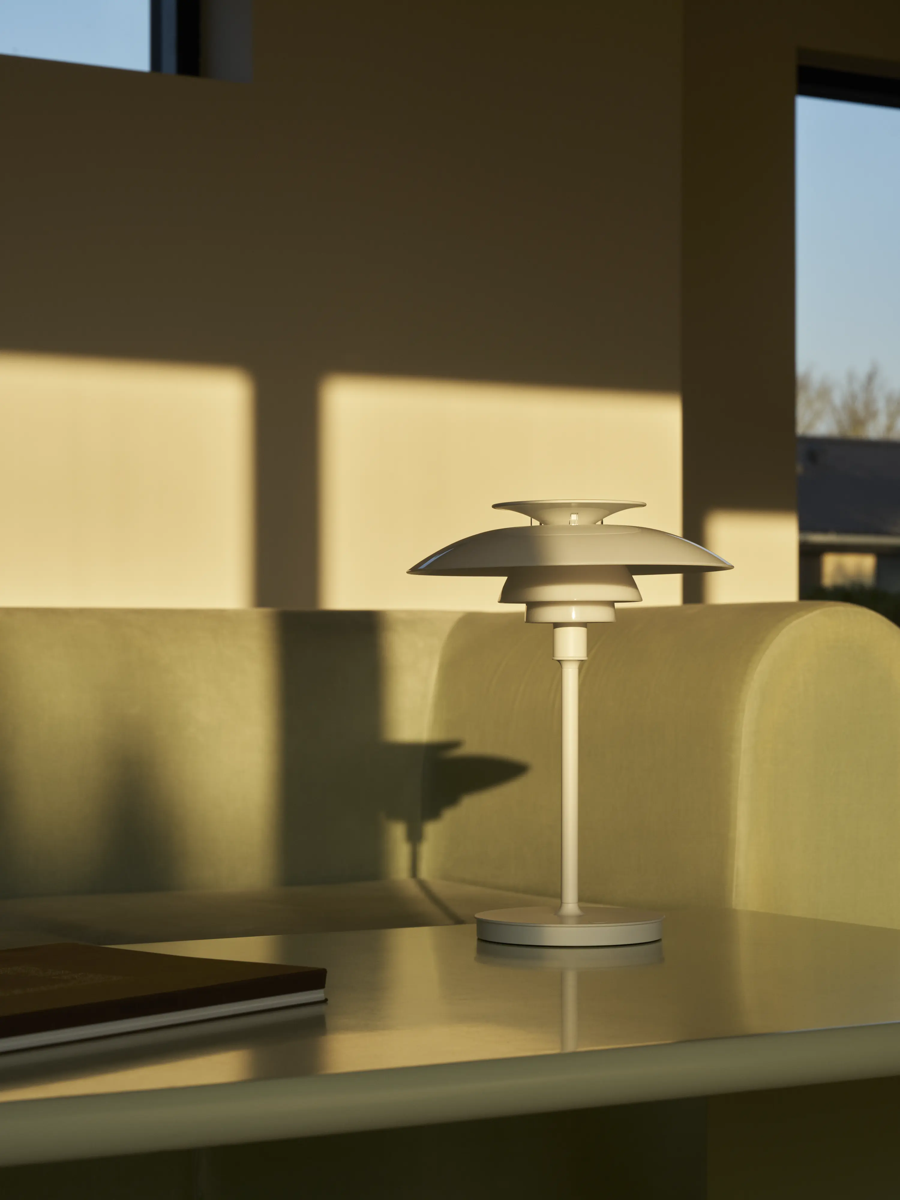 PH 80 Portable Lamp – Cordless Lamp by Poul Henningsen | Louis Poulsen