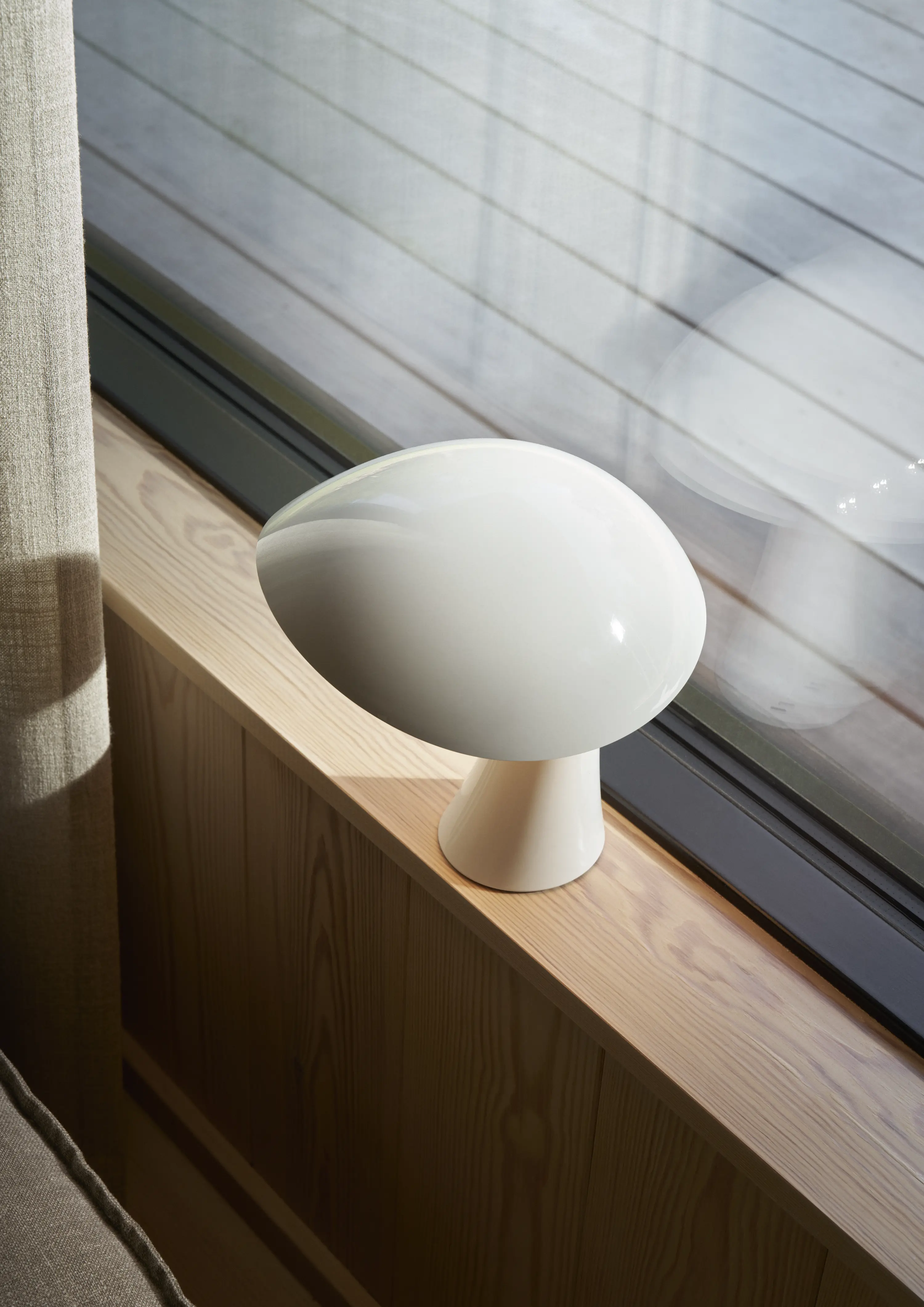 Rumee 220 ポータブル、Gabriel Tan デザイン | Louis Poulsen