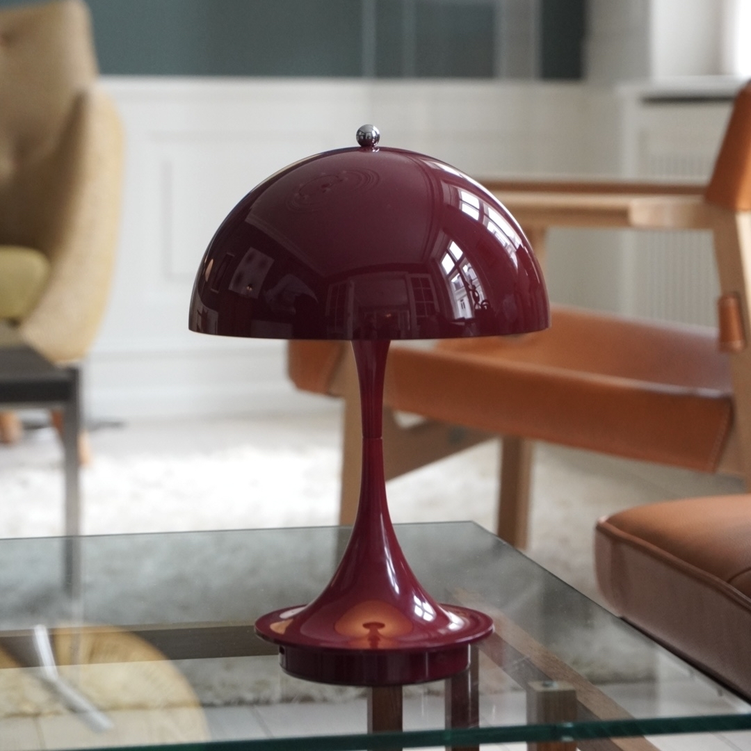 ポータブルランプ | Decorative Lighting | Louis Poulsen