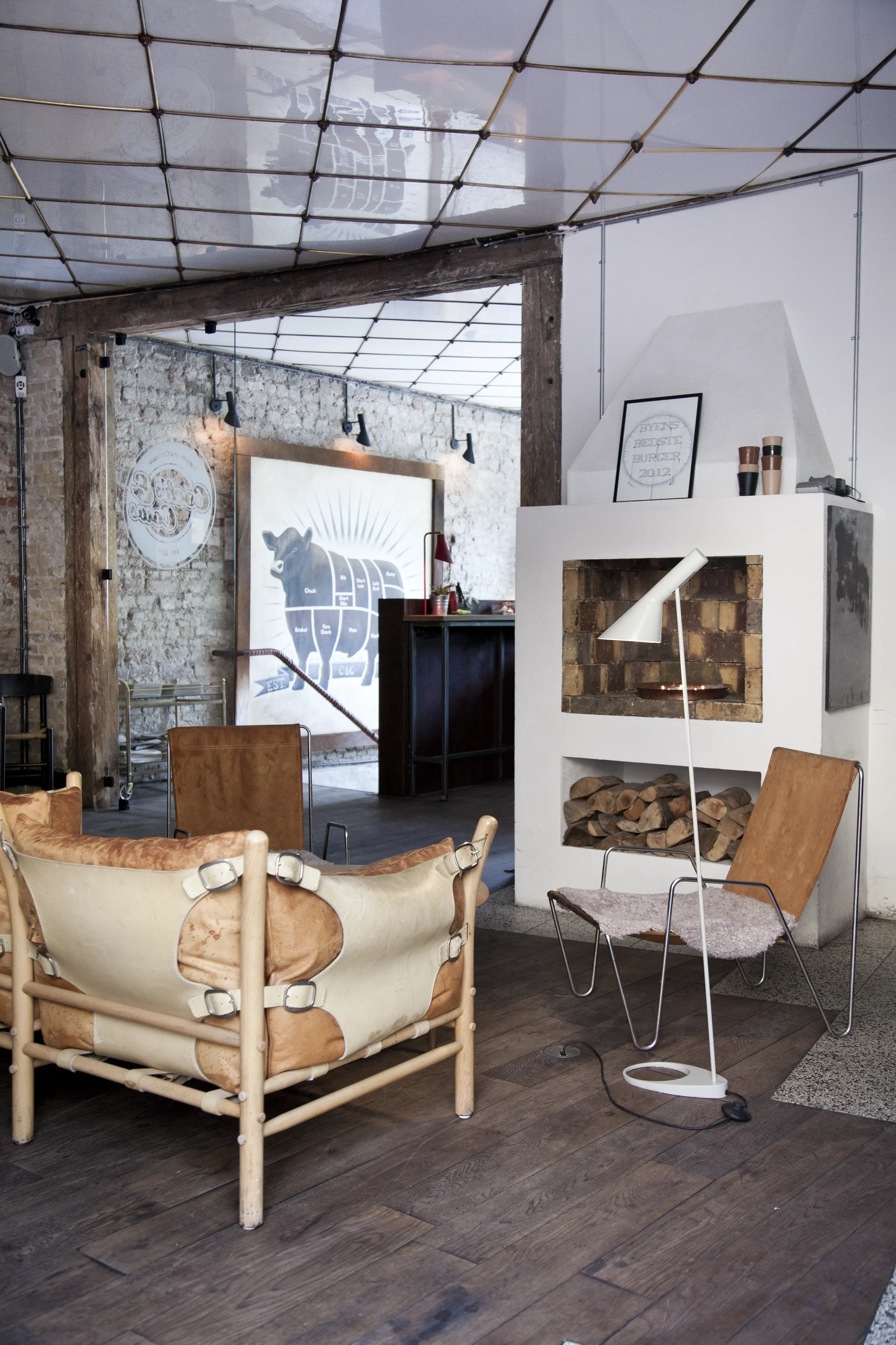 AJ Floor Lamp