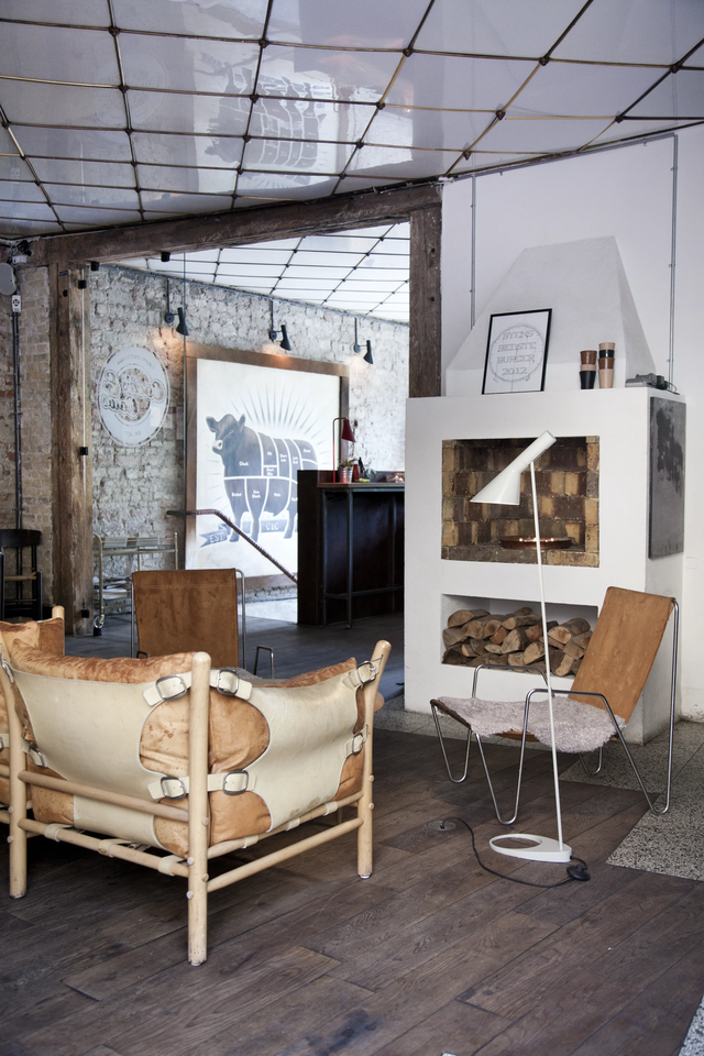 AJ Floor Lamp