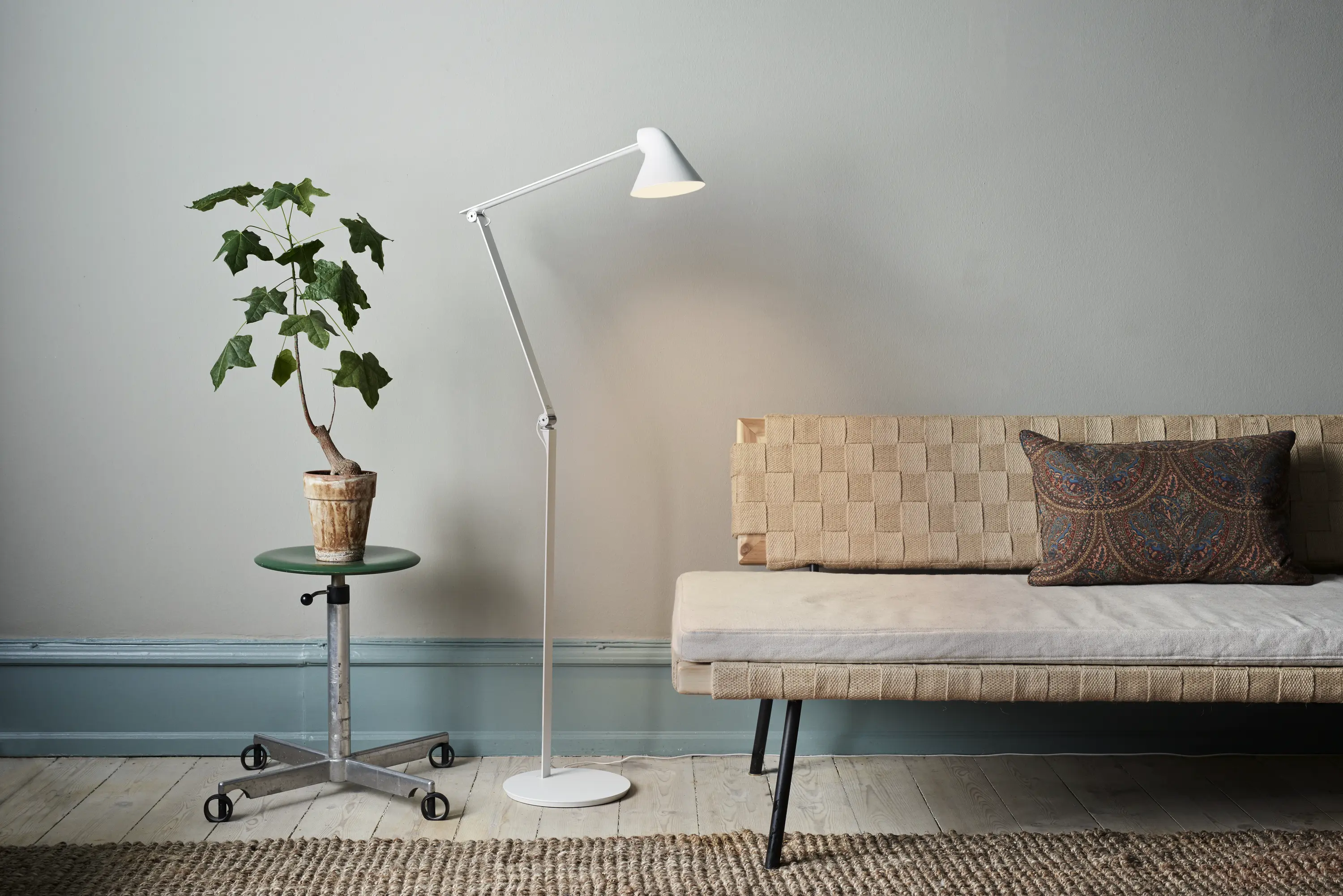 NJP フロア | nendo | Louis Poulsen NJP フロア | nendo | Louis Poulsen